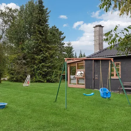 Dom wakacyjny 3 Bedroom Stunning In Vaeggerlose